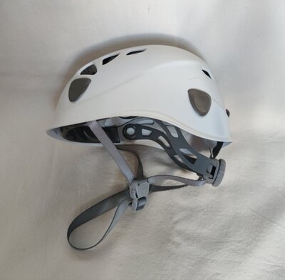 Продано: Шлем для альпинизма Petzl Elios. 48 х 56