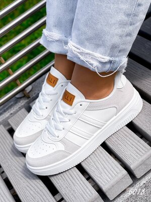 Продано: Кросівки жіночі Grasy білі сірий