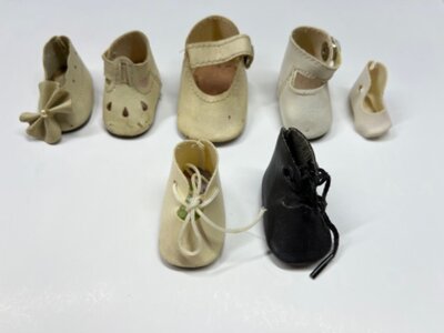 Коллекционная винтажная обувь на большую взуття лялькове туфли тапочки кукольная на куклу