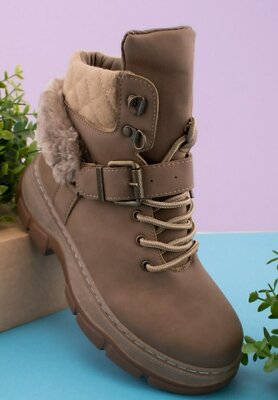 Продано: Женские бежевые ботинки на шнуровке Зима