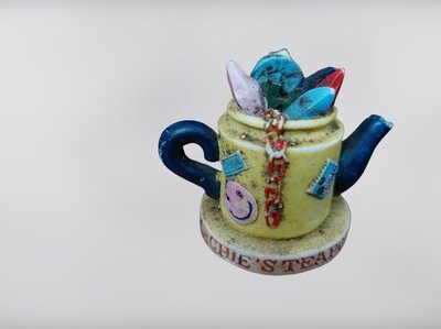 Миниатюрная фигурка, статуэтка Tetley gb limited 1996 Archies Teapot