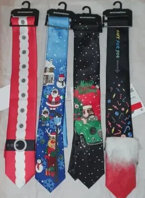 Продано: Новогодние галстуки и бабочки тм C&A