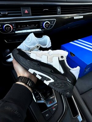 Кросівки чоловічі Adidas Niteball, білі з чорним