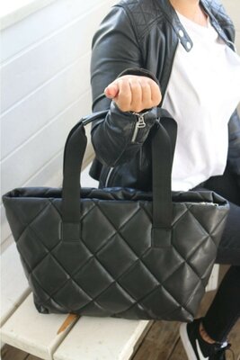 Чорна сумка-шоппер коричнева стьобана, на підкладці. фірмова Туреччина