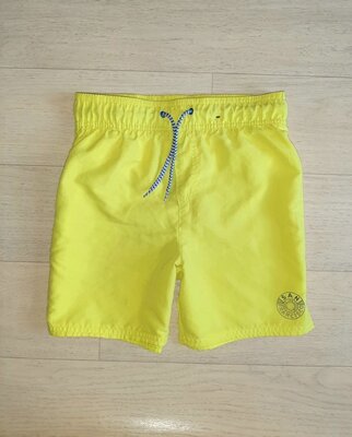 Яркие пляжные шорты George 8-9 лет