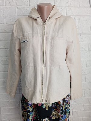 Продано: натуральная легкая куртка с капюшоном в идеальном состоянии L