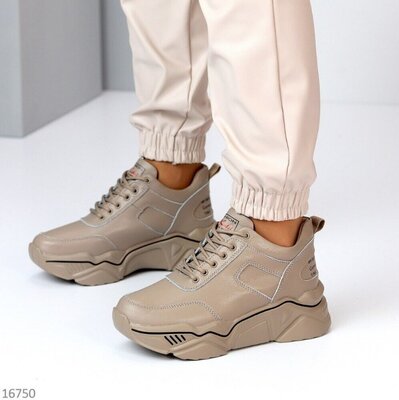 Бежеві шкіряні жіночі кросівки Walker, бежевые кожаные кроссовки Walker 36-40р код 16750